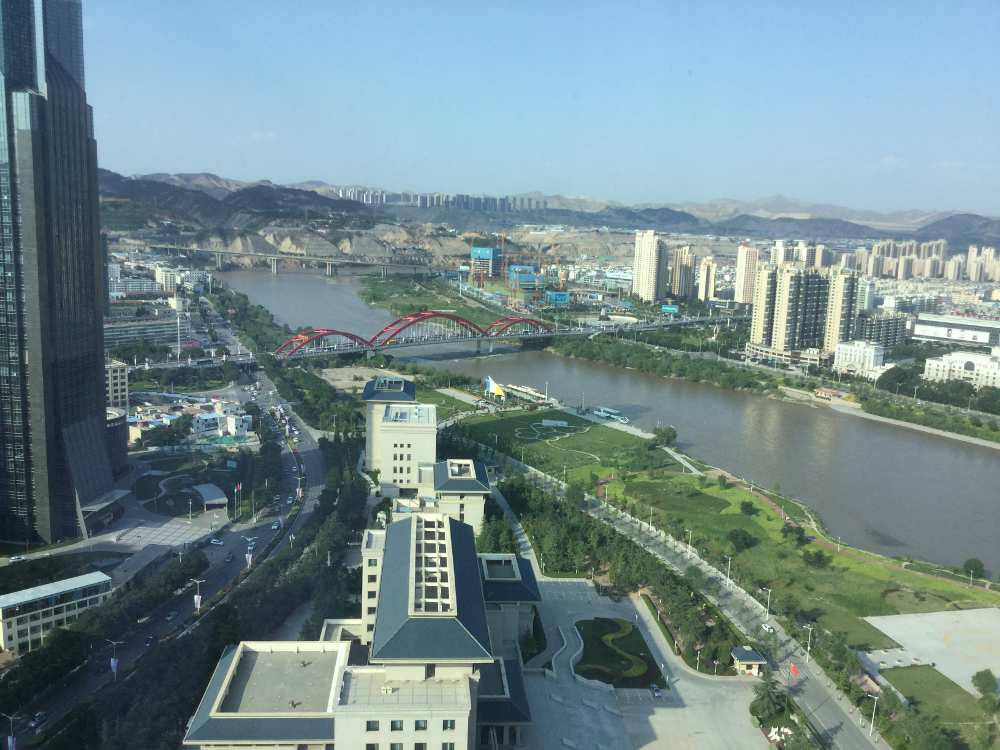 Tag in Lanzhou – Blick aus dem Hotelzimmer (Monika Klinger)