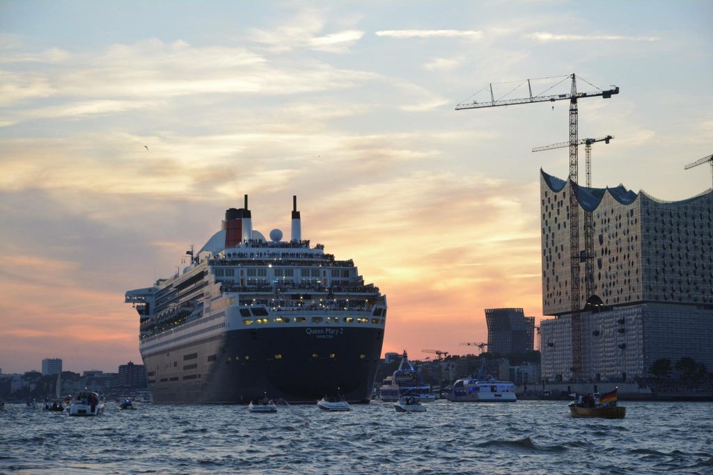 Queen Mary 2 Hamburger Hafen