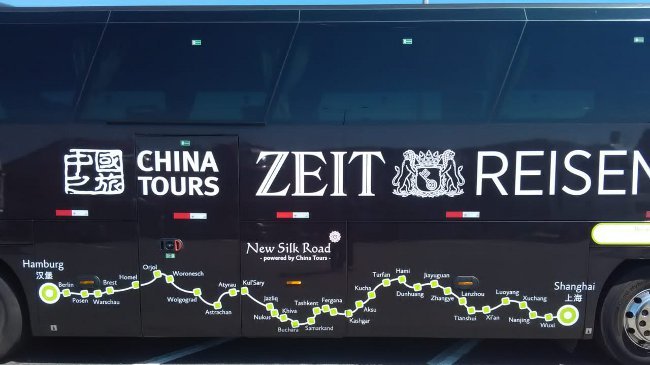 Der ZEIT-Bus on the Road