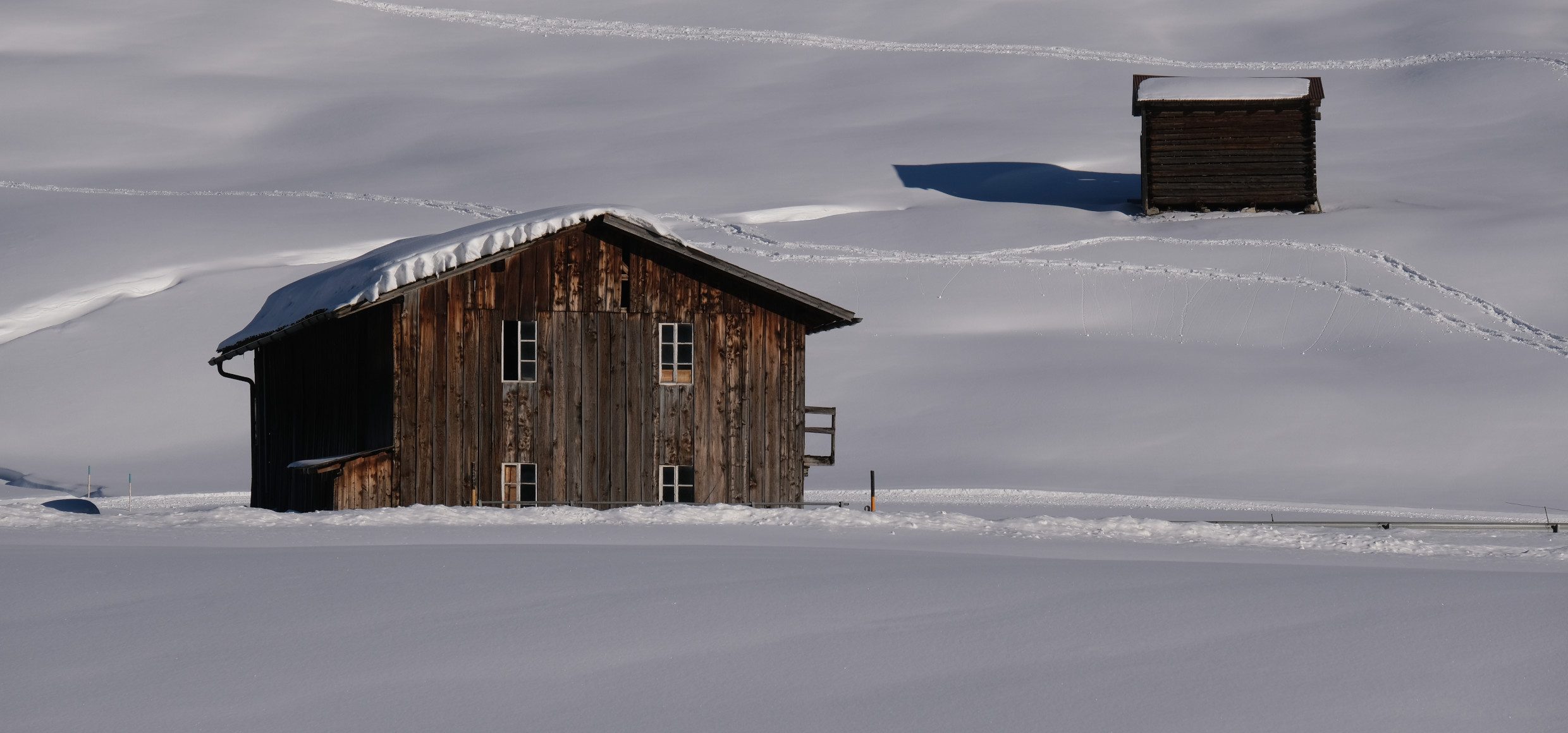 Schweiz-Davos-Schneehuette-Wanderreise
