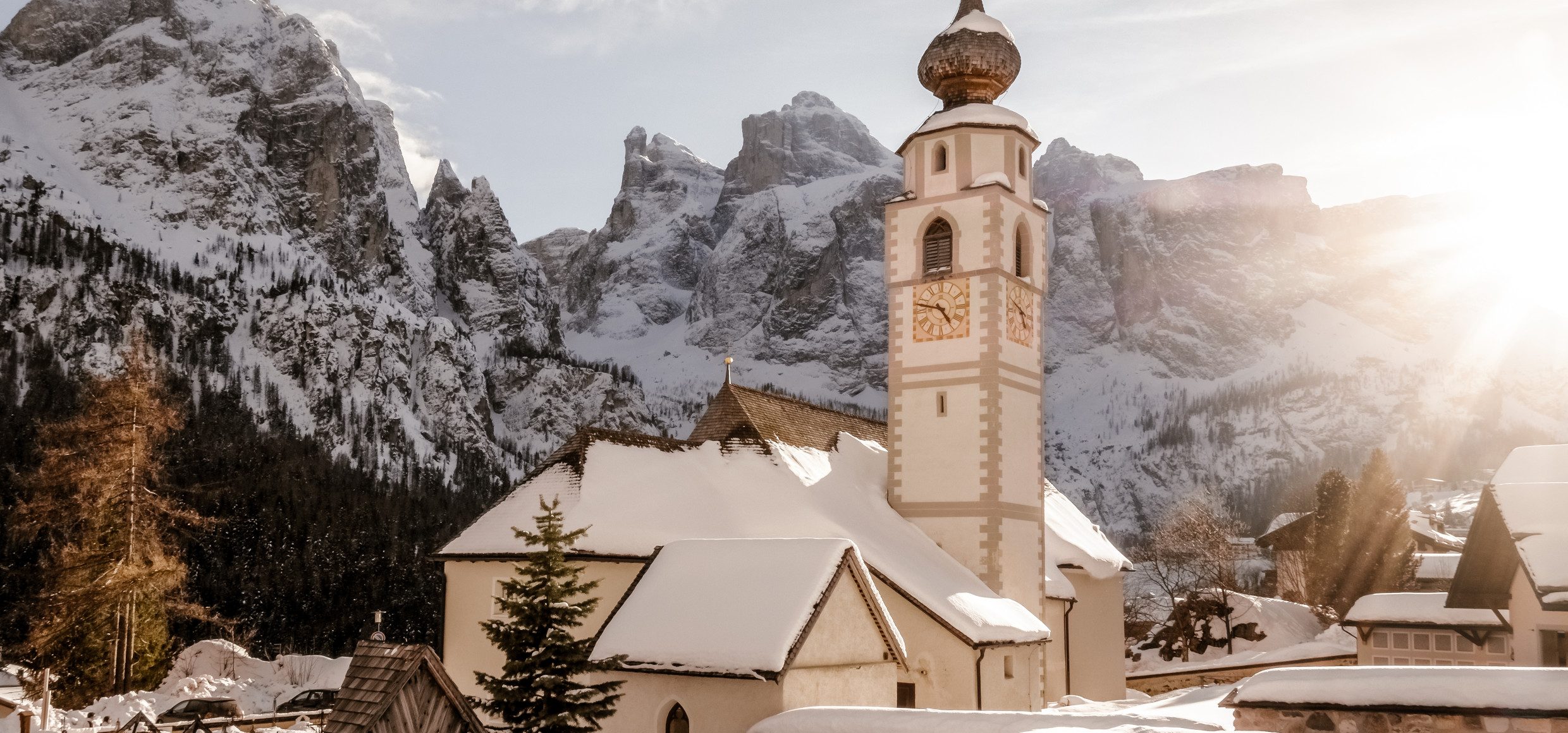 Italien-Dolomiten-Winter-Kirche