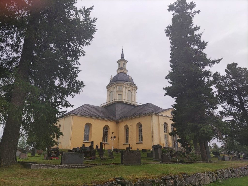 Kirche von Altotornio Geodätischer Meßpunkt des Struve-Bogens_c_Dirk Störtenbecker