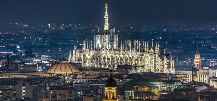 Mailand Dom nachts von oben