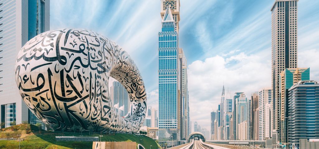 museum-der-zukunft-dubai-saudi-arabien-skyline-stadt