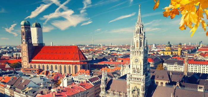 Aufmacher München Rathaus Frauenkirche Marienplatz