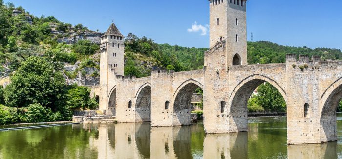 Aufmacher Südfrankreich Brücke E-Bike